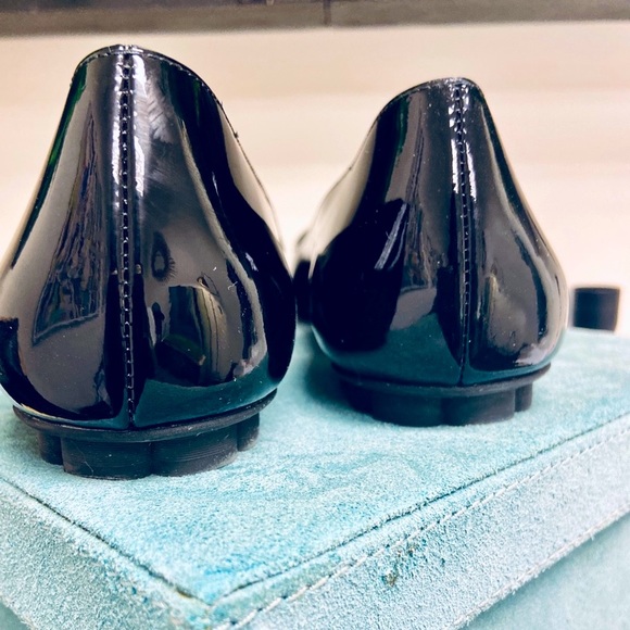 SALVATORE FERRAGAMO  Patent Leather Broni Ballet Flats Sz 8. Made in Italy - Picture 6 of 12